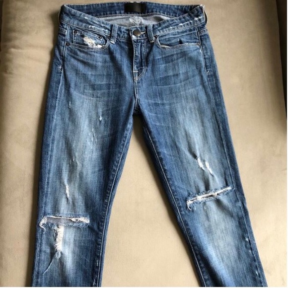 Vince Distressed Jeans - Picture 4 of 6